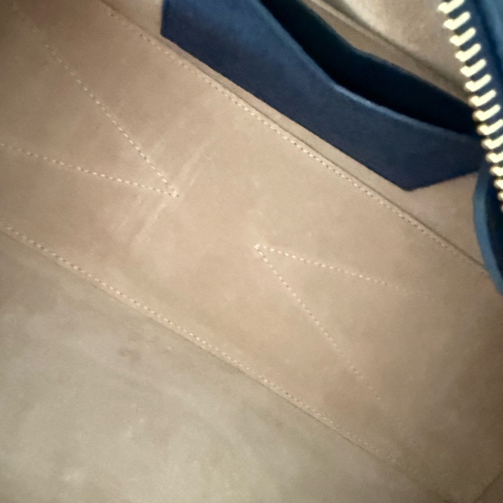 Alaia Black Shoulder Bag - Picture 4 of 4